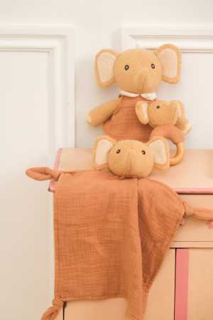 Geschenkset Elephant Ollie Schmusetuch & Rassel
