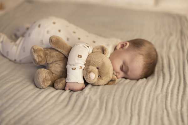 Plüsch Teddy Wilmer beige 25 cm