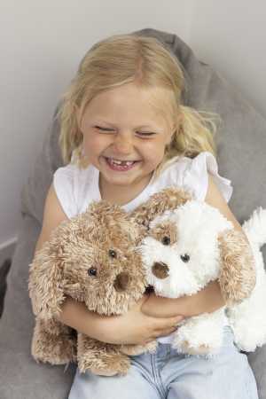 Plüsch Hund Selma creme 25 cm