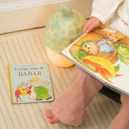 Nachtlicht Eichel Mandelfarben