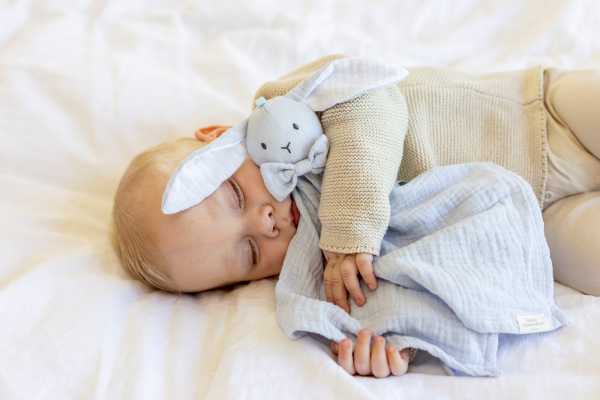 Schmusetuch Hase blau 40 cm aus BIO-Baumwolle