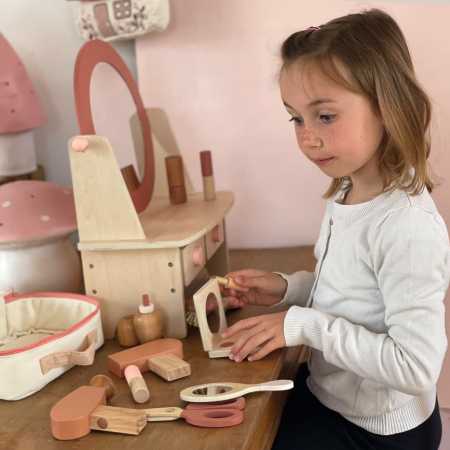 Schminktisch aus Holz