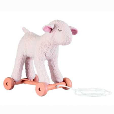 Schaf Marie auf Rädern