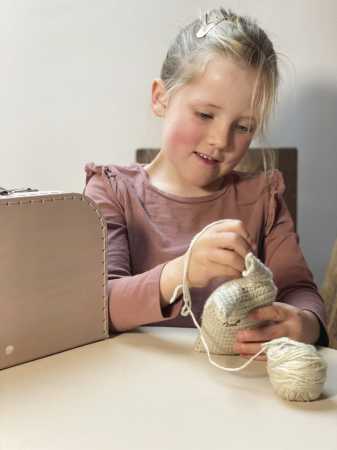 Häkelset Hase im Köfferchen