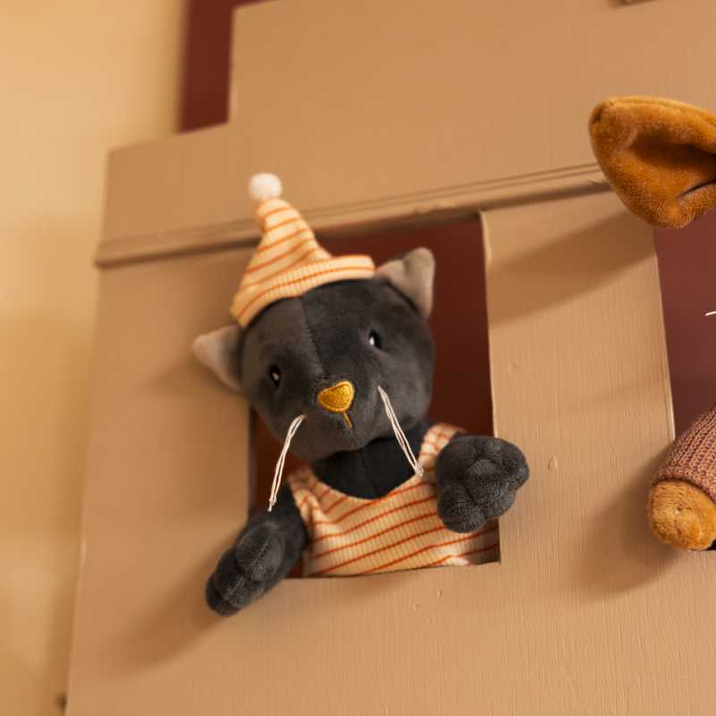 Plüsch Katze Malo in Kleidern 26 cm