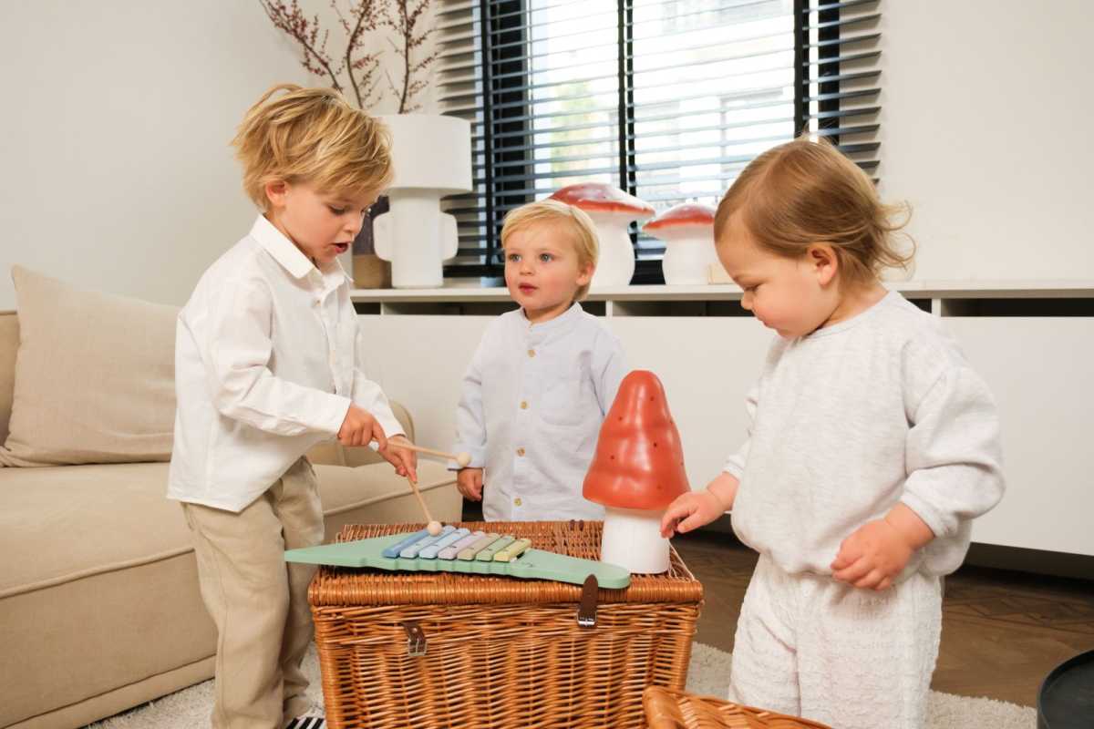 Nachtlicht kleiner Pilz Ziegelrot