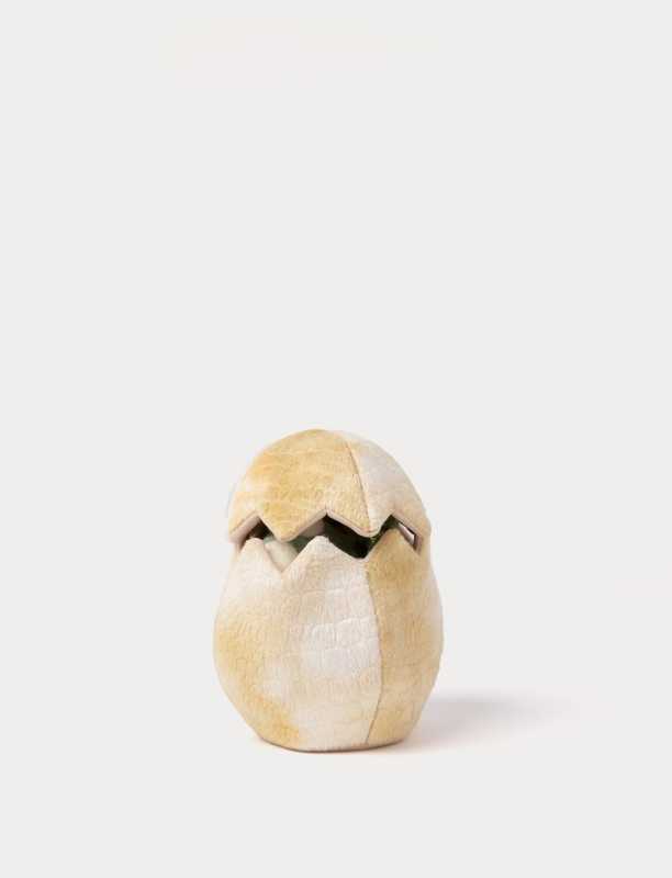 Handpuppe Triceratops in einem Ei