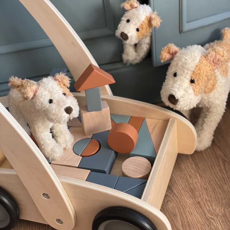 Lauflernhilfe LKW mit Holzklötzen