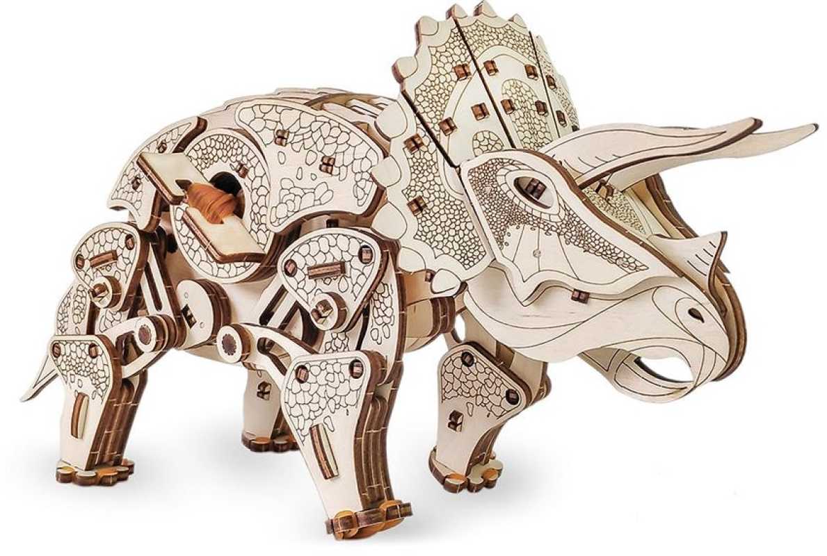 Triceratops mit mechanischem Antrieb