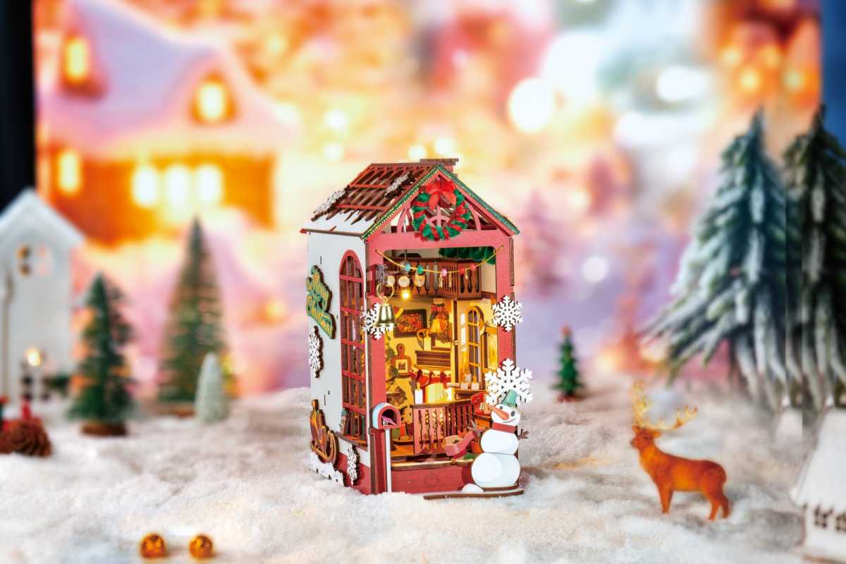 Holzbausatz WEIHNACHTS-HAUS